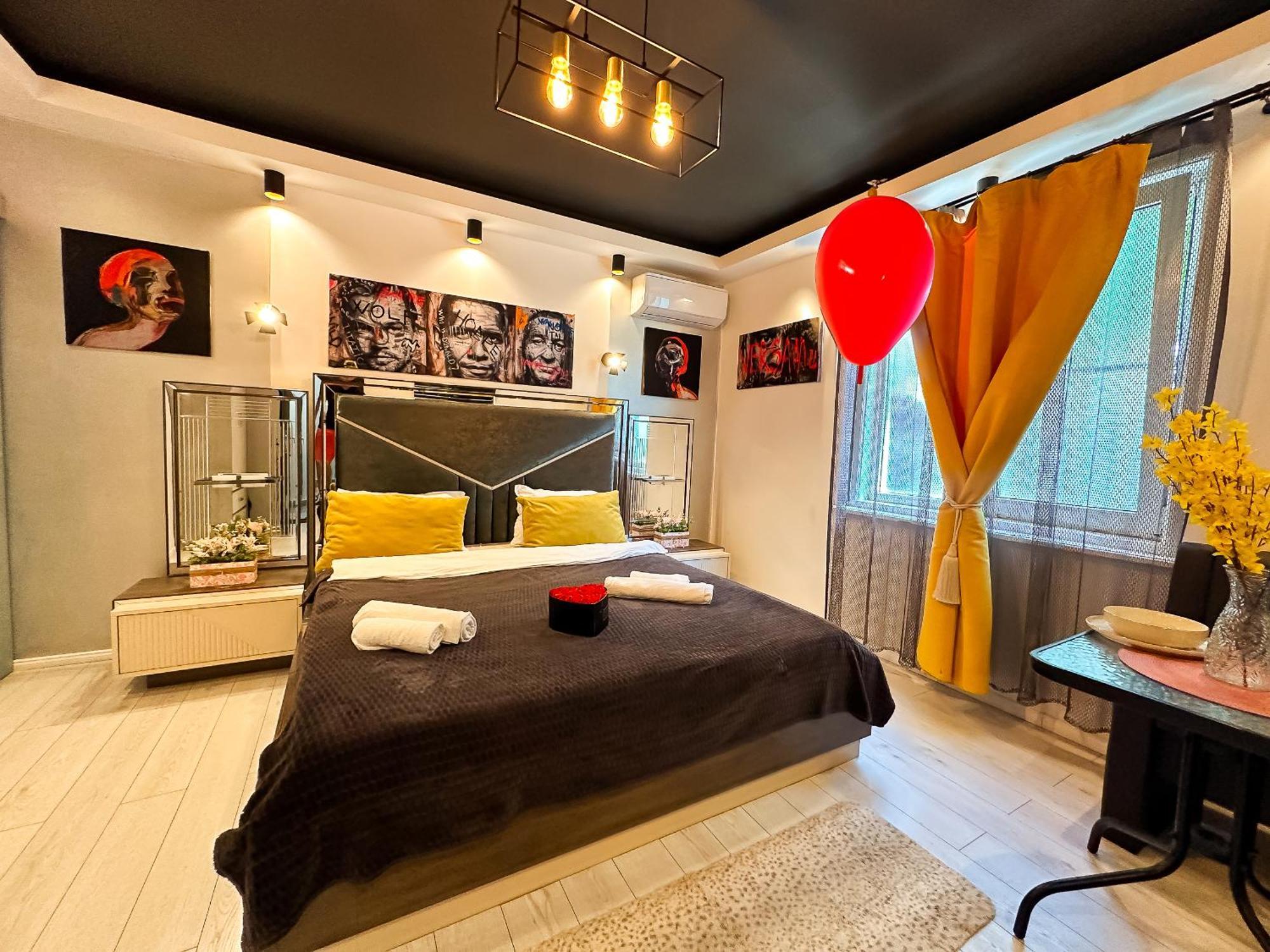 The Fame - Modern Studio In Top Location & Parking Craiova Bagian luar foto